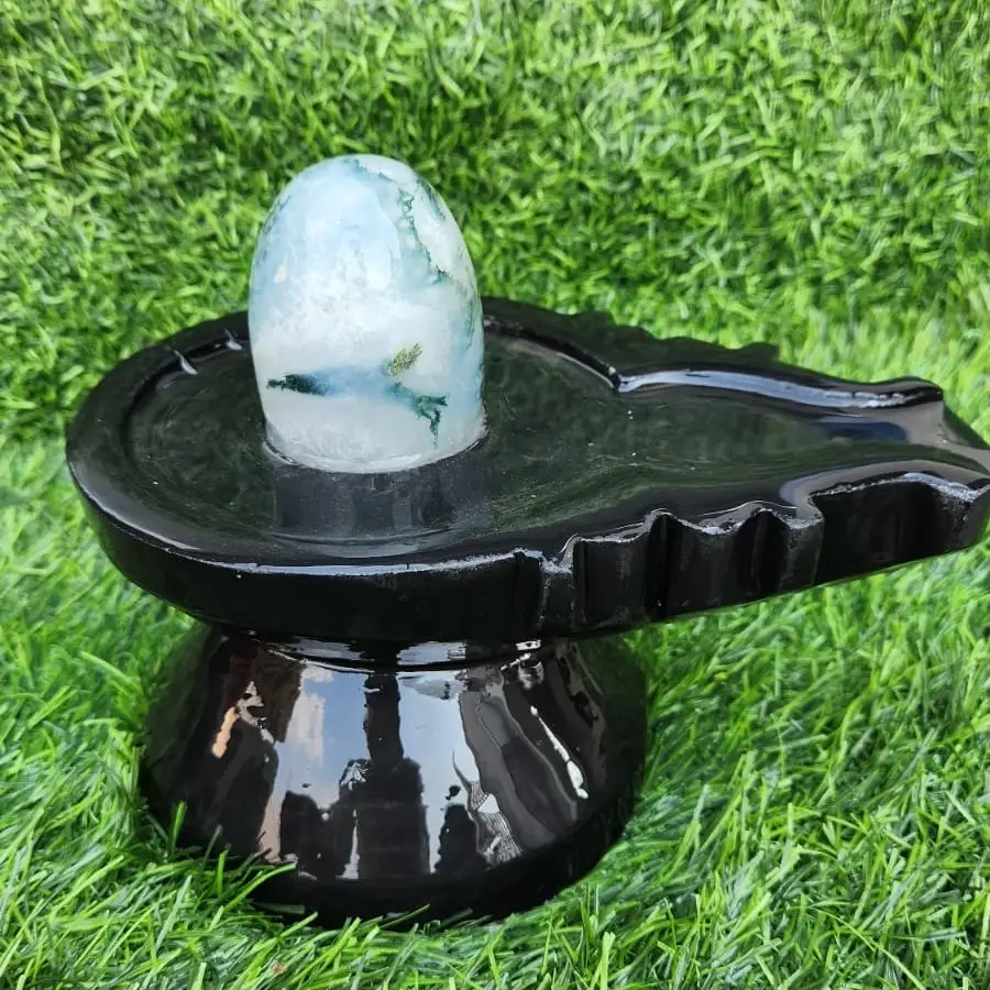 white-marble-shivling-with-damru-jaladhari-narmada-shivling White Marble Narmadeshwar Shivling with Yoni Base – For Peaceful Puja